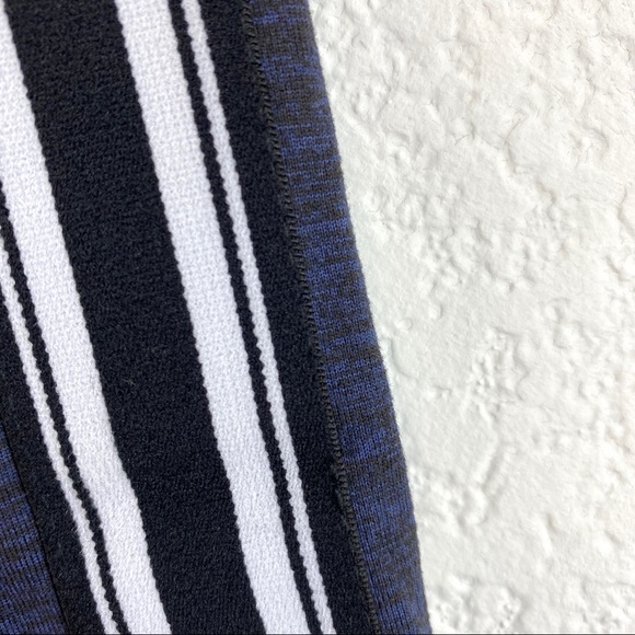 Spiritual Gangster Leggings with Stripe Size Small - Picture 6 of 6